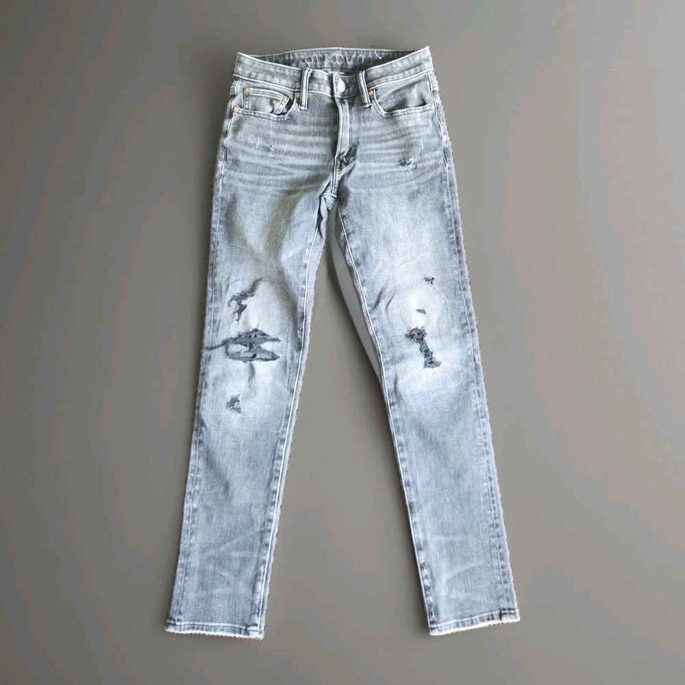 American Eagle Outfitters Men's Jeans Size 28x32 Airflex 360 Distressed Gray